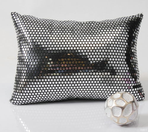 銀色與灰色經(jīng)緯編布 布藝產(chǎn)品的創(chuàng)新與市場前景